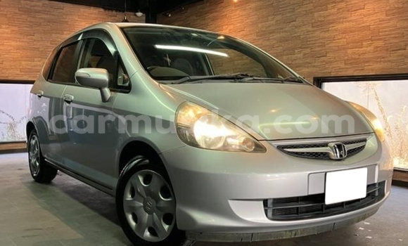 Nunua Ilio tumika Honda Fit Fedha Gari ndani ya Beitbridge nchini Matabeleland Kusini