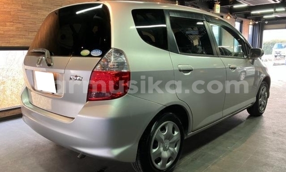 Acheter Occasion Voiture Honda Fit Gris à Beitbridge, Matabeleland South Acheter Occasion Voiture Honda Fit Gris à Beitbridge, Matabeleland South