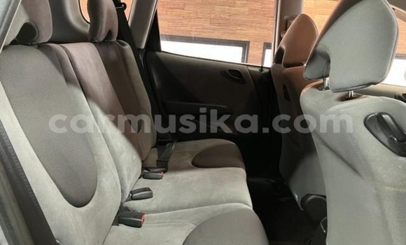 Acheter Occasion Voiture Honda Fit Gris à Beitbridge, Matabeleland South Acheter Occasion Voiture Honda Fit Gris à Beitbridge, Matabeleland South