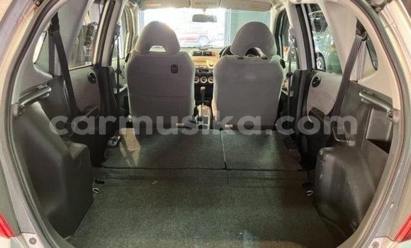 Acheter Occasion Voiture Honda Fit Gris à Beitbridge, Matabeleland South Acheter Occasion Voiture Honda Fit Gris à Beitbridge, Matabeleland South