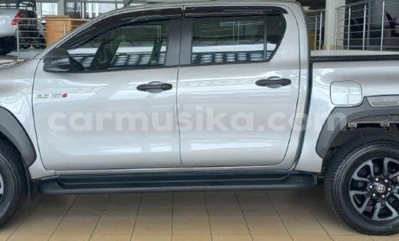 Nunua Ilio tumika Toyota Hilux Fedha Gari ndani ya Beitbridge nchini Matabeleland Kusini Nunua Ilio tumika Toyota Hilux Fedha Gari ndani ya Beitbridge nchini Matabeleland Kusini