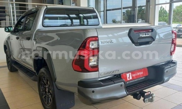 Nunua Ilio tumika Toyota Hilux Fedha Gari ndani ya Beitbridge nchini Matabeleland Kusini Nunua Ilio tumika Toyota Hilux Fedha Gari ndani ya Beitbridge nchini Matabeleland Kusini
