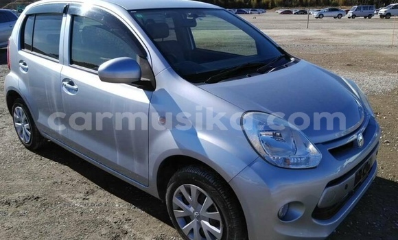 Buy Used Toyota Passo Silver Car in Beitbridge in Matabeleland South Buy Used Toyota Passo Silver Car in Beitbridge in Matabeleland South