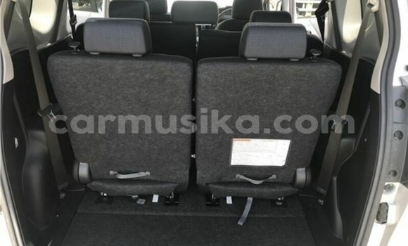 Nunua Ilio tumika Toyota Sienta Fedha Gari ndani ya Beitbridge nchini Matabeleland Kusini Nunua Ilio tumika Toyota Sienta Fedha Gari ndani ya Beitbridge nchini Matabeleland Kusini