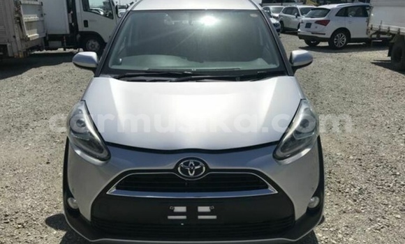 Nunua Ilio tumika Toyota Sienta Fedha Gari ndani ya Beitbridge nchini Matabeleland Kusini Nunua Ilio tumika Toyota Sienta Fedha Gari ndani ya Beitbridge nchini Matabeleland Kusini