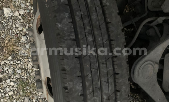 Nunua Ilio tumika Toyota HiAce Nyingine Lori ndani ya Beitbridge nchini Matabeleland Kusini Nunua Ilio tumika Toyota HiAce Nyingine Lori ndani ya Beitbridge nchini Matabeleland Kusini