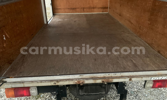 Nunua Ilio tumika Toyota HiAce Nyingine Lori ndani ya Beitbridge nchini Matabeleland Kusini Nunua Ilio tumika Toyota HiAce Nyingine Lori ndani ya Beitbridge nchini Matabeleland Kusini