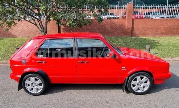 Nunua Ilio tumika Volkswagen Golf Nyekundu Gari ndani ya Beitbridge nchini Matabeleland Kusini Nunua Ilio tumika Volkswagen Golf Nyekundu Gari ndani ya Beitbridge nchini Matabeleland Kusini