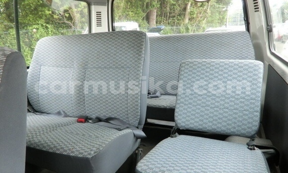 Acheter Occasion Voiture Toyota Hiace Blanc à Beitbridge, Matabeleland South Acheter Occasion Voiture Toyota Hiace Blanc à Beitbridge, Matabeleland South