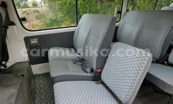 Acheter Occasion Voiture Toyota Hiace Blanc à Beitbridge, Matabeleland South Acheter Occasion Voiture Toyota Hiace Blanc à Beitbridge, Matabeleland South