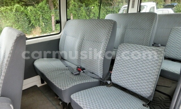 Acheter Occasion Voiture Toyota Hiace Blanc à Beitbridge, Matabeleland South Acheter Occasion Voiture Toyota Hiace Blanc à Beitbridge, Matabeleland South