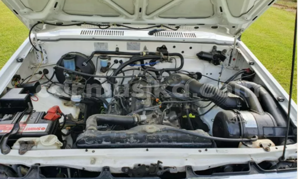 Acheter Occasion Voiture Toyota Hilux Autre à Beitbridge, Matabeleland South Acheter Occasion Voiture Toyota Hilux Autre à Beitbridge, Matabeleland South