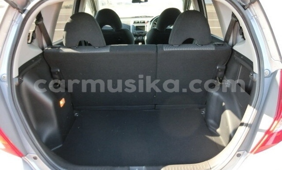 Acheter Occasion Voiture Honda Fit Gris à Beitbridge, Matabeleland South Acheter Occasion Voiture Honda Fit Gris à Beitbridge, Matabeleland South