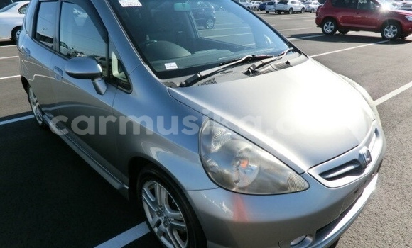 Acheter Occasion Voiture Honda Fit Gris à Beitbridge, Matabeleland South Acheter Occasion Voiture Honda Fit Gris à Beitbridge, Matabeleland South