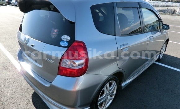 Acheter Occasion Voiture Honda Fit Gris à Beitbridge, Matabeleland South Acheter Occasion Voiture Honda Fit Gris à Beitbridge, Matabeleland South