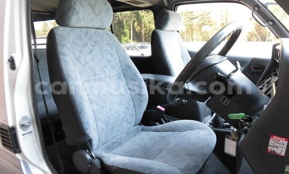 Acheter Occasion Voiture Toyota Hiace Autre à Beitbridge, Matabeleland South Acheter Occasion Voiture Toyota Hiace Autre à Beitbridge, Matabeleland South