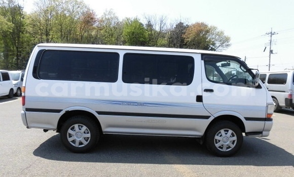 Acheter Occasion Voiture Toyota Hiace Autre à Beitbridge, Matabeleland South Acheter Occasion Voiture Toyota Hiace Autre à Beitbridge, Matabeleland South