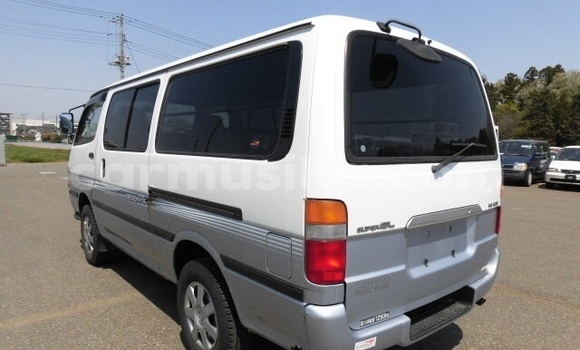 Acheter Occasion Voiture Toyota Hiace Autre à Beitbridge, Matabeleland South Acheter Occasion Voiture Toyota Hiace Autre à Beitbridge, Matabeleland South