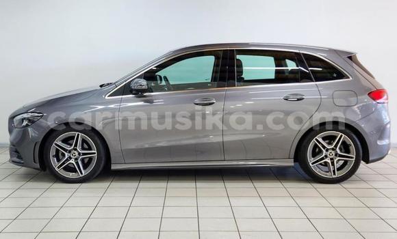 Buy Used Mercedes-Benz E200 Silver Car in Harare in Harare Buy Used Mercedes-Benz E200 Silver Car in Harare in Harare