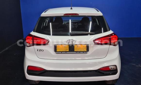 Buy Used Hyundai i20 White Car in Harare in Harare Buy Used Hyundai i20 White Car in Harare in Harare