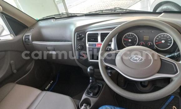 Buy Used Hyundai H1 White Car in Harare in Harare Buy Used Hyundai H1 White Car in Harare in Harare