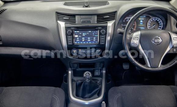 Tenga Tsaru Nissan Navara Chena Mota in Beitbridge in Matabeleland South Tenga Tsaru Nissan Navara Chena Mota in Beitbridge in Matabeleland South