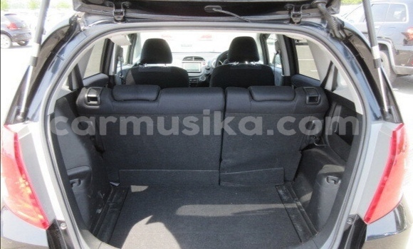 Nunua Ilio tumika Honda Fit Nyeusi Gari ndani ya Beitbridge nchini Matabeleland Kusini Nunua Ilio tumika Honda Fit Nyeusi Gari ndani ya Beitbridge nchini Matabeleland Kusini