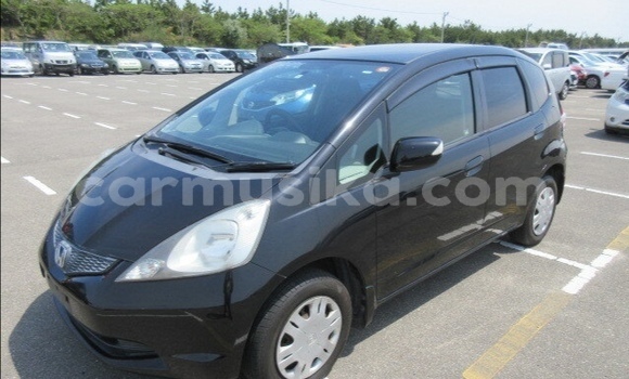 Nunua Ilio tumika Honda Fit Nyeusi Gari ndani ya Beitbridge nchini Matabeleland Kusini Nunua Ilio tumika Honda Fit Nyeusi Gari ndani ya Beitbridge nchini Matabeleland Kusini