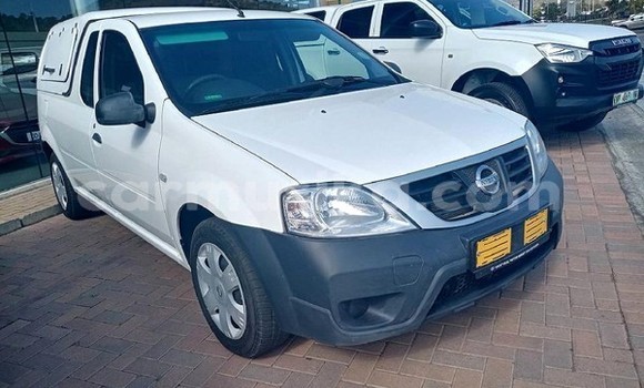 Tenga Tsaru Nissan NP 300 Chena Mota in Beitbridge in Matabeleland South