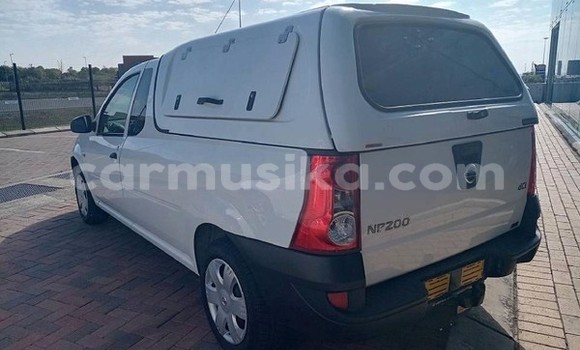 Nunua Ilio tumika Nissan NP 300 Nyeupe Gari ndani ya Beitbridge nchini Matabeleland Kusini Nunua Ilio tumika Nissan NP 300 Nyeupe Gari ndani ya Beitbridge nchini Matabeleland Kusini