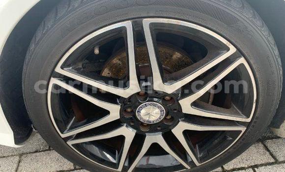 Acheter Occasion Voiture Mercedes‒Benz C–Class Gris à Beitbridge, Matabeleland South Acheter Occasion Voiture Mercedes‒Benz C–Class Gris à Beitbridge, Matabeleland South