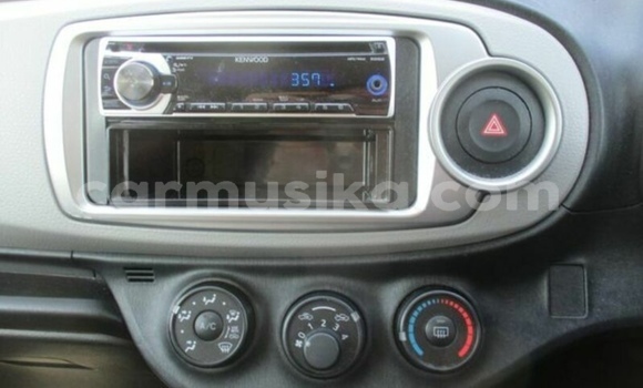 Buy Used Toyota Vitz White Car in Beitbridge in Matabeleland South Buy Used Toyota Vitz White Car in Beitbridge in Matabeleland South