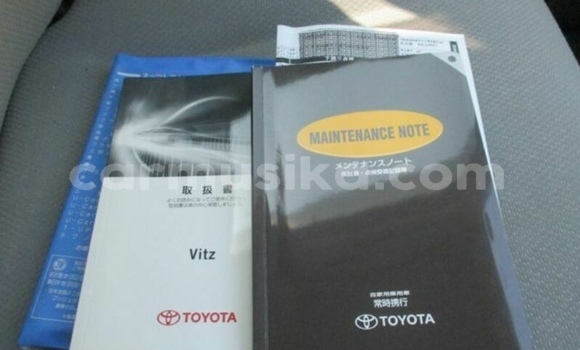 Buy Used Toyota Vitz White Car in Beitbridge in Matabeleland South Buy Used Toyota Vitz White Car in Beitbridge in Matabeleland South