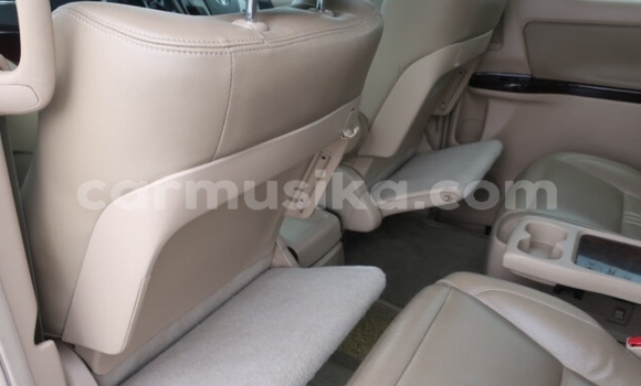 Acheter Occasion Voiture Toyota Alphard Autre à Beitbridge, Matabeleland South Acheter Occasion Voiture Toyota Alphard Autre à Beitbridge, Matabeleland South