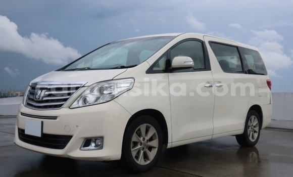 Acheter Occasion Voiture Toyota Alphard Autre à Beitbridge, Matabeleland South Acheter Occasion Voiture Toyota Alphard Autre à Beitbridge, Matabeleland South