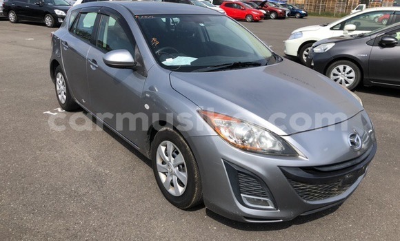 Tenga Tsaru Mazda Axela Zvimwe Mota in Beitbridge in Matabeleland South