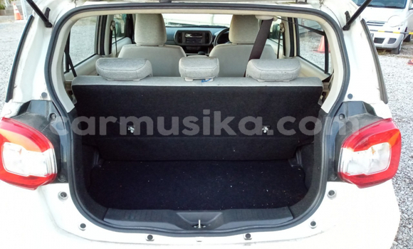 Buy Used Toyota Passo White Car in Beitbridge in Matabeleland South Buy Used Toyota Passo White Car in Beitbridge in Matabeleland South