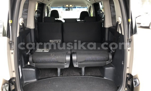 Buy Used Toyota Noah Black Car in Beitbridge in Matabeleland South Buy Used Toyota Noah Black Car in Beitbridge in Matabeleland South