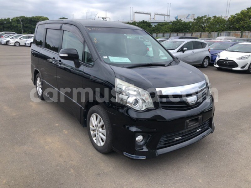 Big with watermark toyota noah matabeleland south beitbridge 33209