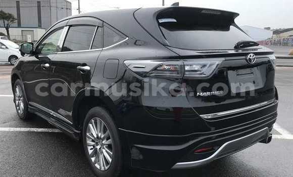 Nunua Ilio tumika Toyota Harrier Nyeusi Gari ndani ya Beitbridge nchini Matabeleland Kusini Nunua Ilio tumika Toyota Harrier Nyeusi Gari ndani ya Beitbridge nchini Matabeleland Kusini