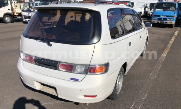 Acheter Occasion Voiture Toyota Gaia Blanc à Beitbridge, Matabeleland South Acheter Occasion Voiture Toyota Gaia Blanc à Beitbridge, Matabeleland South