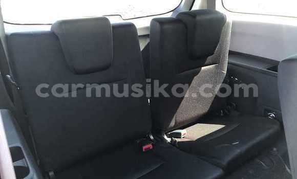 Nunua Ilio tumika Toyota Wish Nyeupe Gari ndani ya Beitbridge nchini Matabeleland Kusini Nunua Ilio tumika Toyota Wish Nyeupe Gari ndani ya Beitbridge nchini Matabeleland Kusini