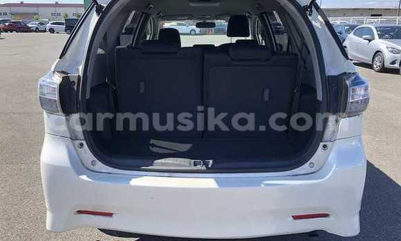 Nunua Ilio tumika Toyota Wish Nyeupe Gari ndani ya Beitbridge nchini Matabeleland Kusini Nunua Ilio tumika Toyota Wish Nyeupe Gari ndani ya Beitbridge nchini Matabeleland Kusini