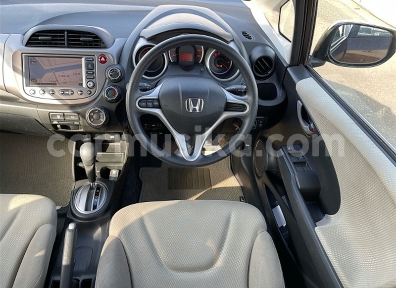 Buy used honda fit beige car in beitbridge in matabeleland south