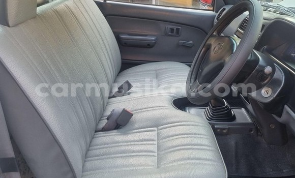 Acheter Occasion Voiture Toyota Hilux Blanc à Beitbridge, Matabeleland South Acheter Occasion Voiture Toyota Hilux Blanc à Beitbridge, Matabeleland South