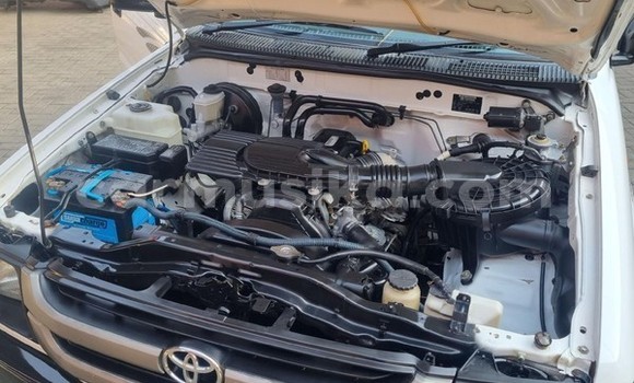 Acheter Occasion Voiture Toyota Hilux Blanc à Beitbridge, Matabeleland South Acheter Occasion Voiture Toyota Hilux Blanc à Beitbridge, Matabeleland South