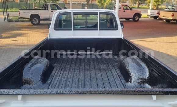 Acheter Occasion Voiture Toyota Hilux Blanc à Beitbridge, Matabeleland South Acheter Occasion Voiture Toyota Hilux Blanc à Beitbridge, Matabeleland South