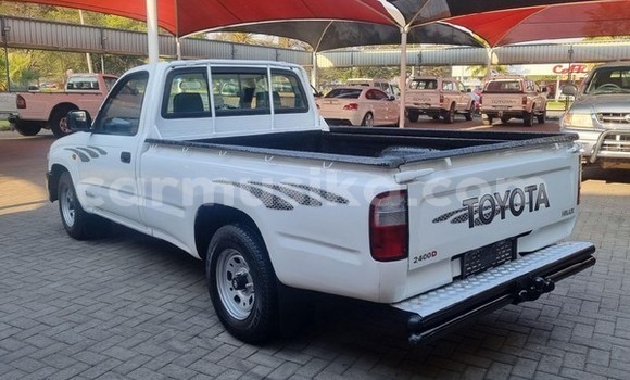 Acheter Occasion Voiture Toyota Hilux Blanc à Beitbridge, Matabeleland South Acheter Occasion Voiture Toyota Hilux Blanc à Beitbridge, Matabeleland South