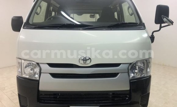 Acheter Occasion Voiture Toyota Hiace Blanc à Harare, Harare