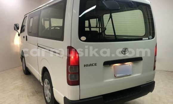 Acheter Occasion Voiture Toyota Hiace Blanc à Harare, Harare Acheter Occasion Voiture Toyota Hiace Blanc à Harare, Harare